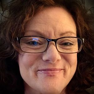 Meet your Posher, Traci